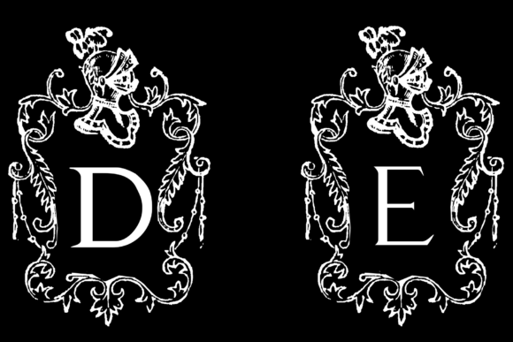 Capitular Heraldica: A Regal Display Font for Web Design